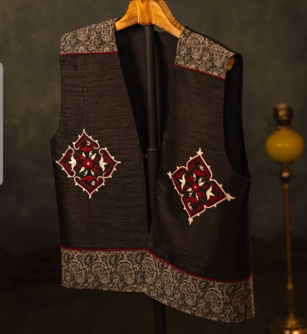 Vest 1